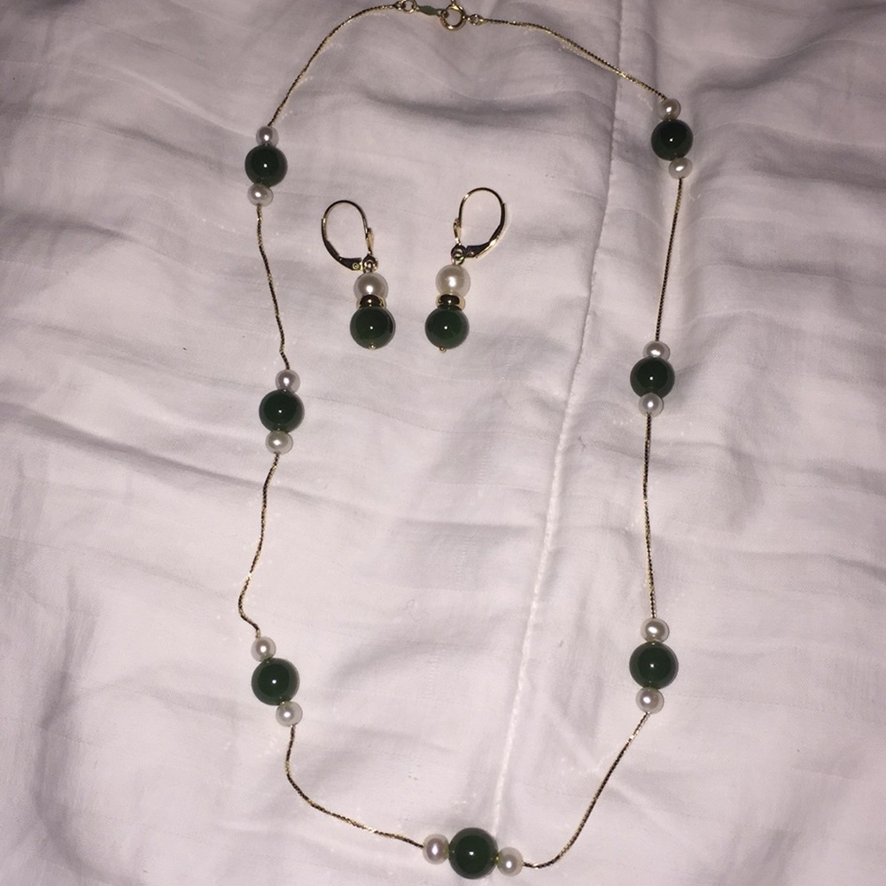 Sets 14k solid gold jade necklace& earrings